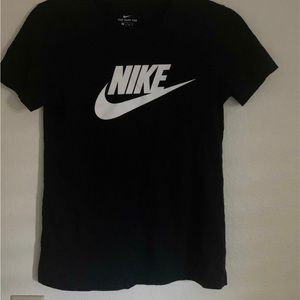 Nike t-shirt